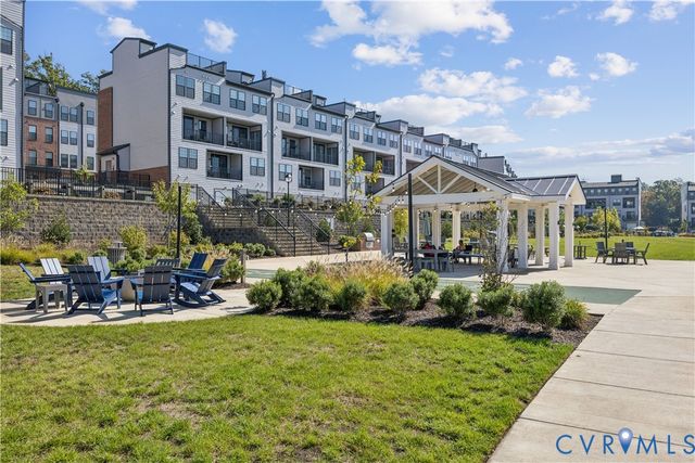 241 Brattice Dr, Midlothian, VA 23114