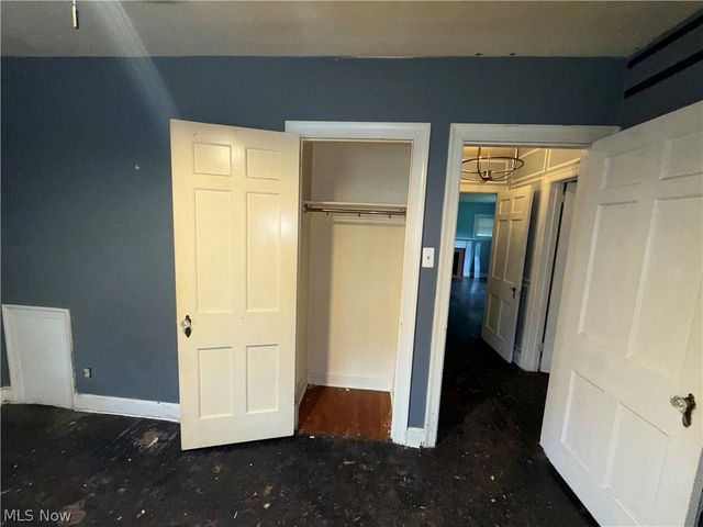 57 Leighton Avenue, Youngstown, OH 44512
