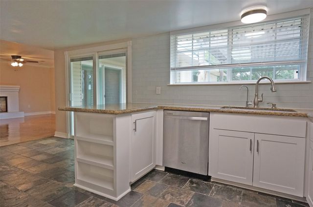 1922 Westlake Way, Houston, TX 77084