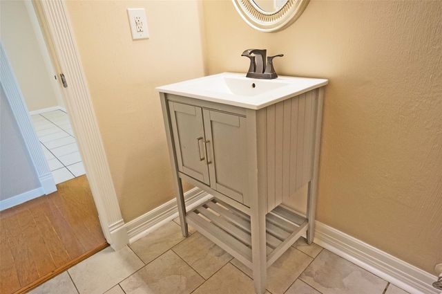 1922 Westlake Way, Houston, TX 77084