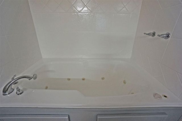 1922 Westlake Way, Houston, TX 77084