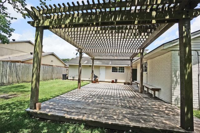 1922 Westlake Way, Houston, TX 77084