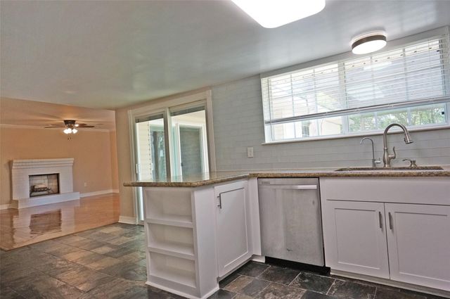 1922 Westlake Way, Houston, TX 77084