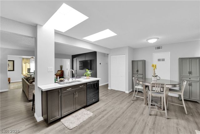 942 Westminster Avenue, Las Vegas, NV 89119