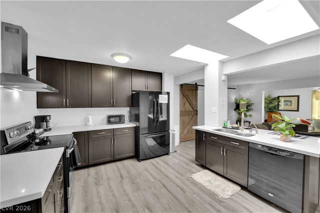 942 Westminster Avenue, Las Vegas, NV 89119