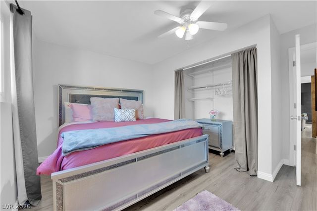 942 Westminster Avenue, Las Vegas, NV 89119