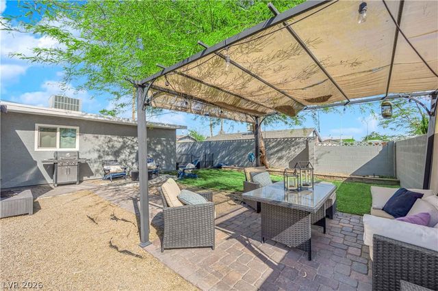 942 Westminster Avenue, Las Vegas, NV 89119