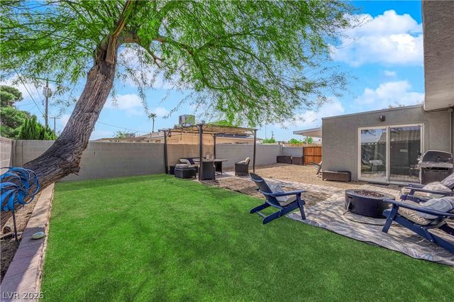 942 Westminster Avenue, Las Vegas, NV 89119