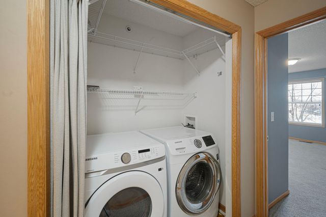 8026 Golden Valley Road, Golden Valley, MN 55427