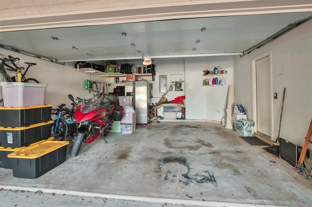 3905 Barnes Street B, Houston, TX 77007