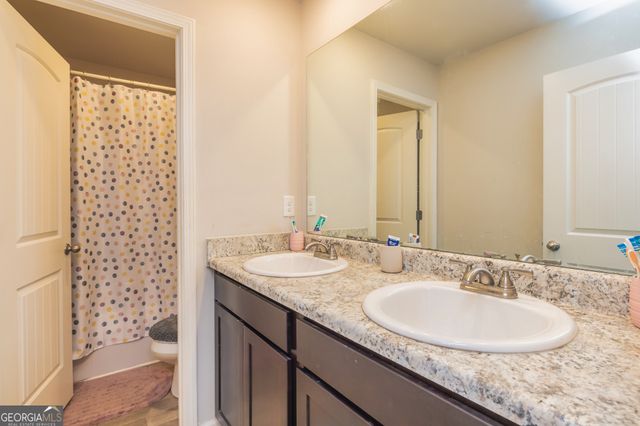 111 Tudor Way, West Point, GA 31833