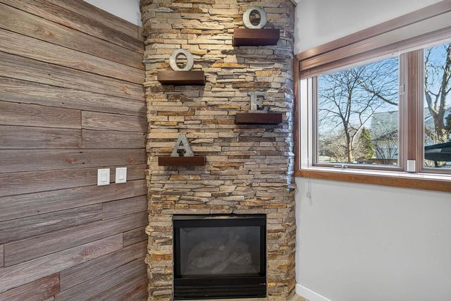 6833 Phil Lewis Way, Middleton, WI 53562