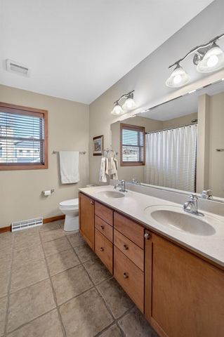 6833 Phil Lewis Way, Middleton, WI 53562