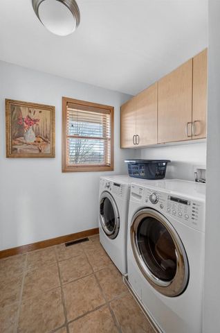 6833 Phil Lewis Way, Middleton, WI 53562