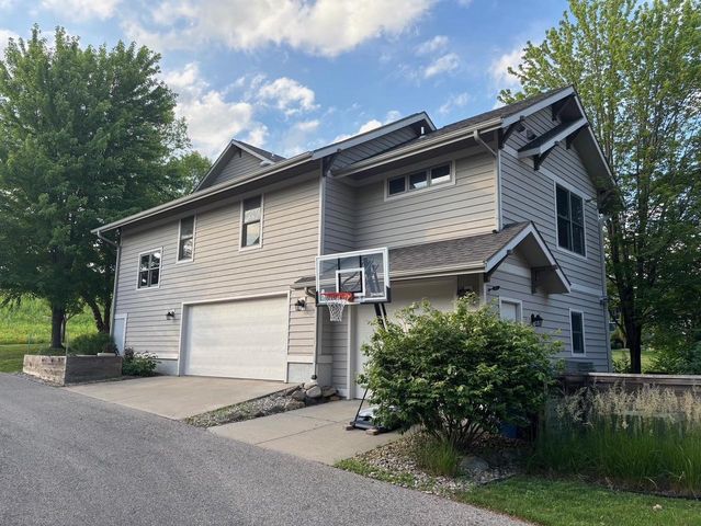 6833 Phil Lewis Way, Middleton, WI 53562