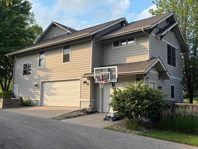 6833 Phil Lewis Way, Middleton, WI 53562