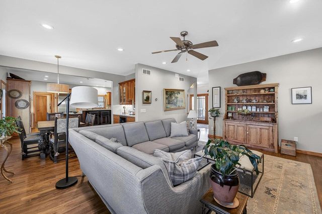 6833 Phil Lewis Way, Middleton, WI 53562