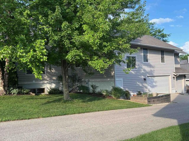 6833 Phil Lewis Way, Middleton, WI 53562