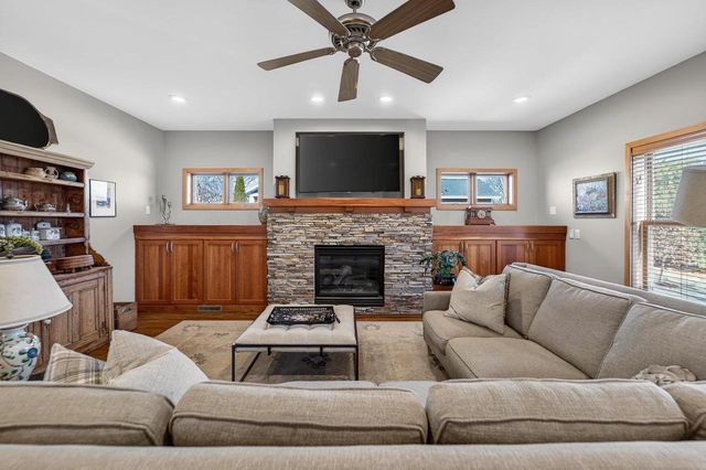 6833 Phil Lewis Way, Middleton, WI 53562