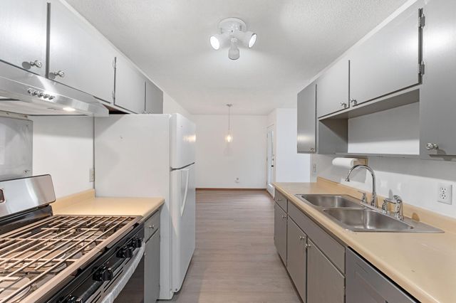 26 Arthur Avenue SE 304, Minneapolis, MN 55414