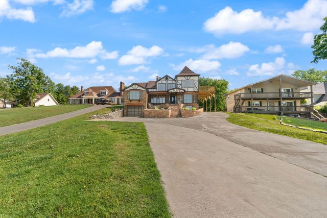 518 W Lakeshore Drive, Burnside, KY 42519