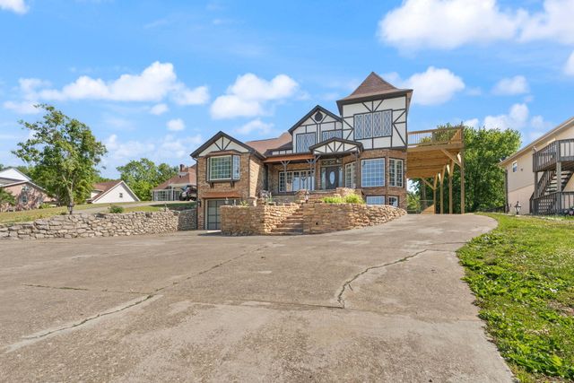 518 W Lakeshore Drive, Burnside, KY 42519