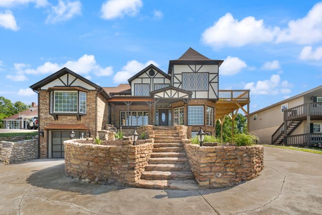518 W Lakeshore Drive, Burnside, KY 42519