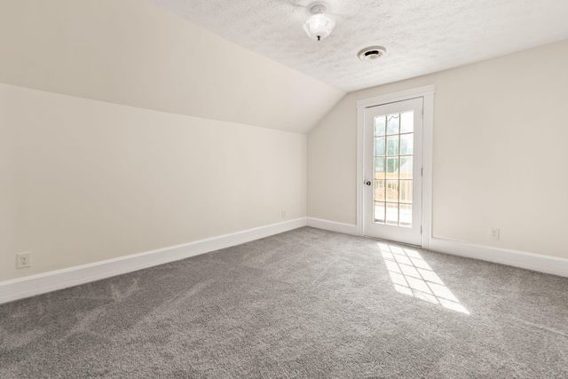 518 W Lakeshore Drive, Burnside, KY 42519