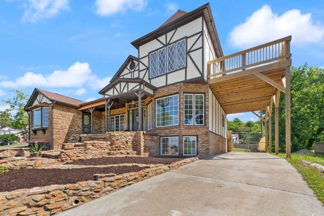 518 W Lakeshore Drive, Burnside, KY 42519