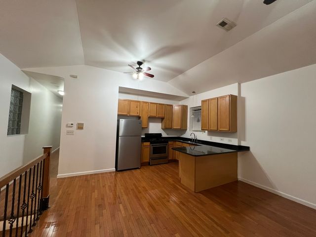 3008 W Flournoy Street 3, Chicago, IL 60612