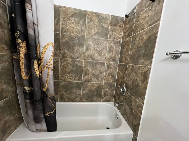 3008 W Flournoy Street 3, Chicago, IL 60612