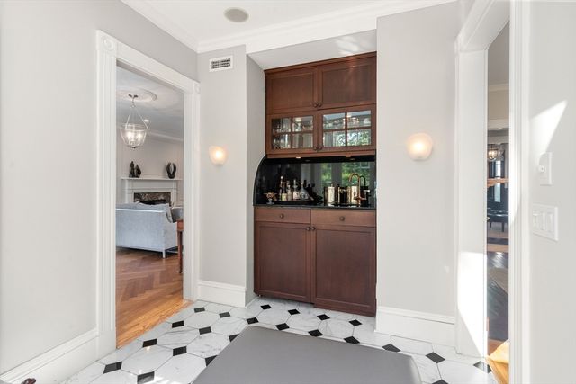 292 Franklin Street, Newton, MA 02458