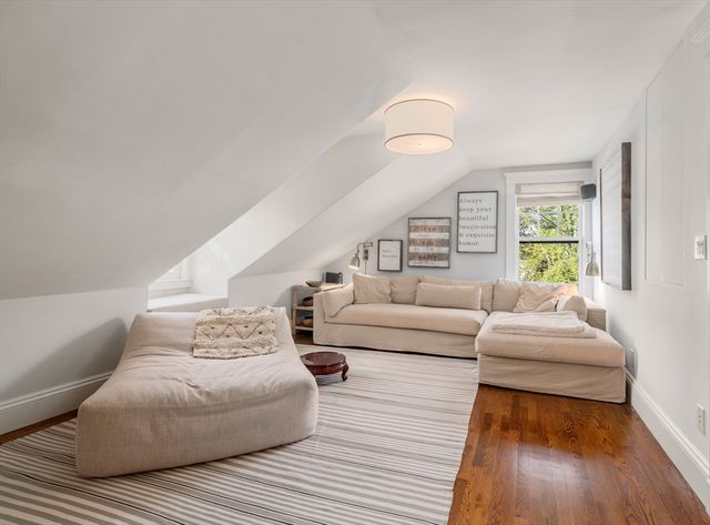 292 Franklin Street, Newton, MA 02458