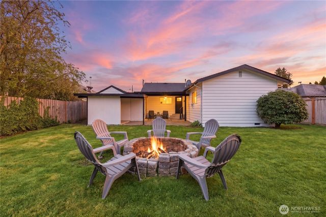 800 Myrtine Street, Enumclaw, WA 98022