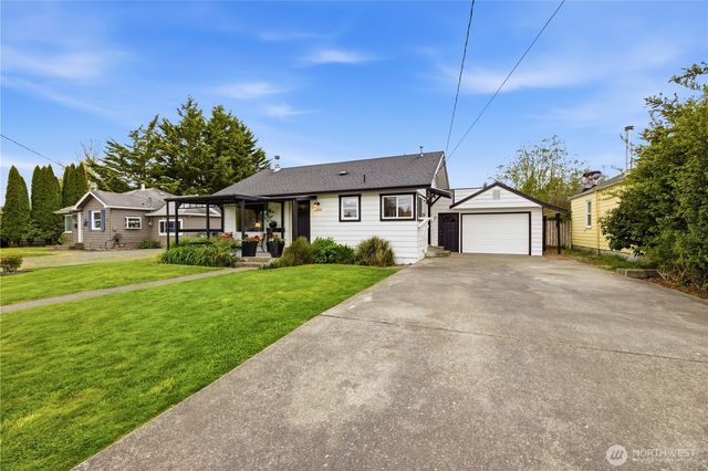 800 Myrtine Street, Enumclaw, WA 98022