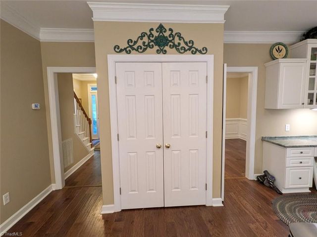 1702 Lakeland Point, High Point, NC 27265
