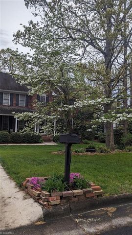 1702 Lakeland Point, High Point, NC 27265