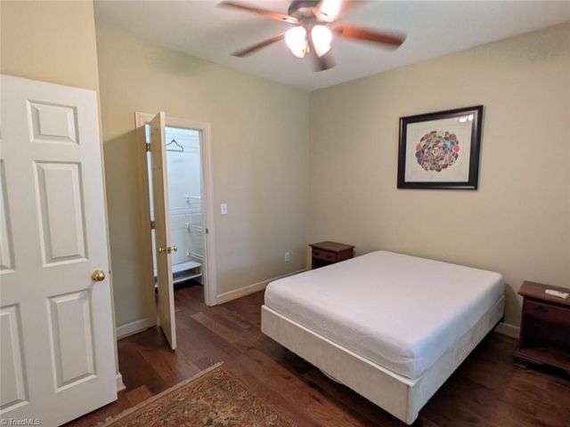 1702 Lakeland Point, High Point, NC 27265
