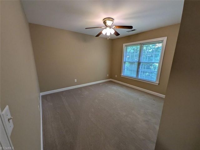 1702 Lakeland Point, High Point, NC 27265