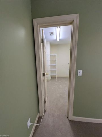 1702 Lakeland Point, High Point, NC 27265