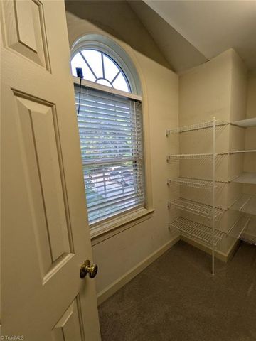 1702 Lakeland Point, High Point, NC 27265