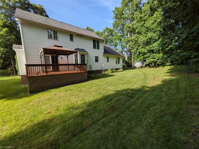 1702 Lakeland Point, High Point, NC 27265