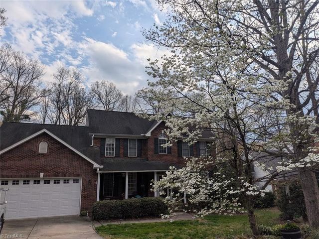 1702 Lakeland Point, High Point, NC 27265