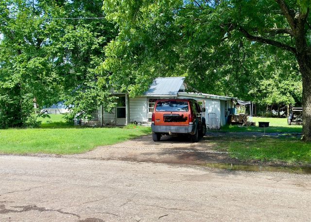 300 Smith Street, Como, TX 75431