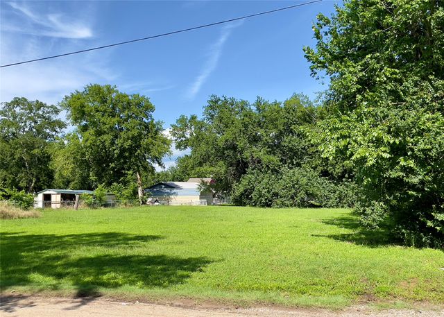 300 Smith Street, Como, TX 75431