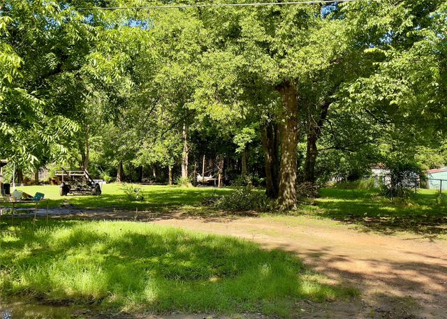 300 Smith Street, Como, TX 75431