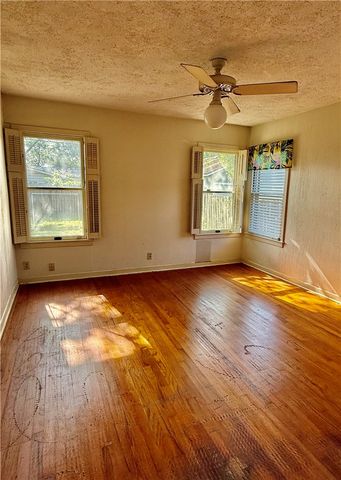 4010 Lowman St, Corpus Christi, TX 78411