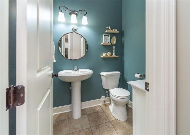 16910 S BRADLEY Drive, Olathe, KS 66062