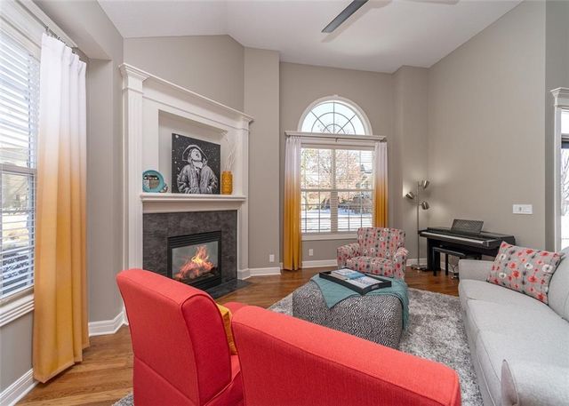 16910 S BRADLEY Drive, Olathe, KS 66062