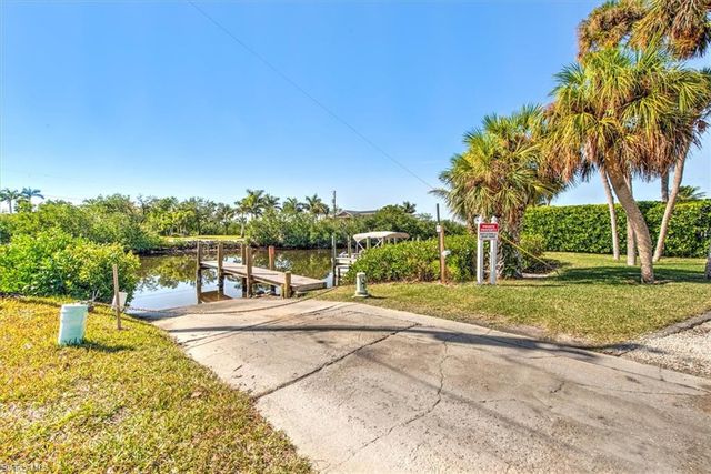 4771 Palmetto TER, Estero, FL 33928